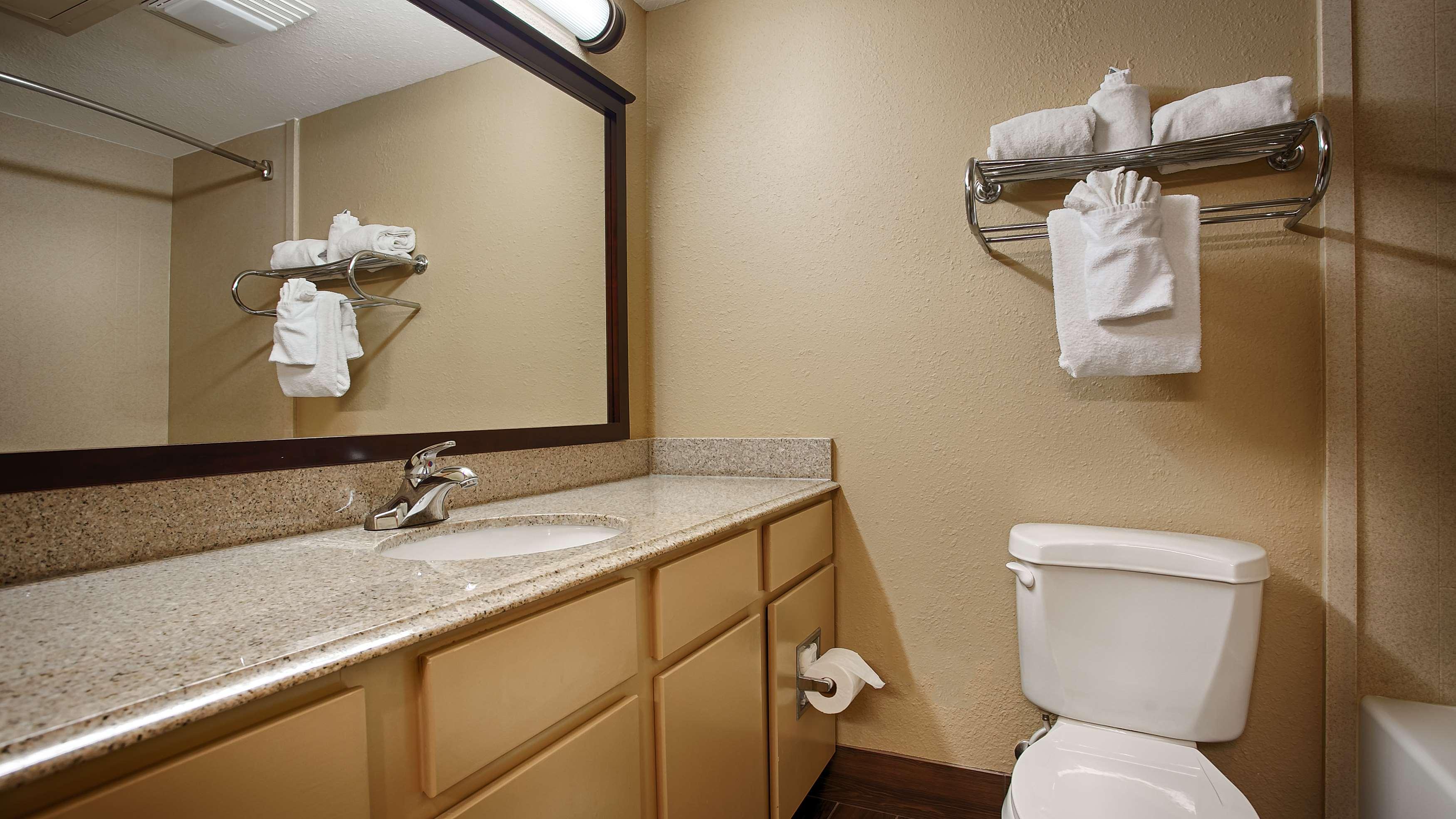 Best Western Of Alexandria Inn & Suites & Conference Center Buitenkant foto