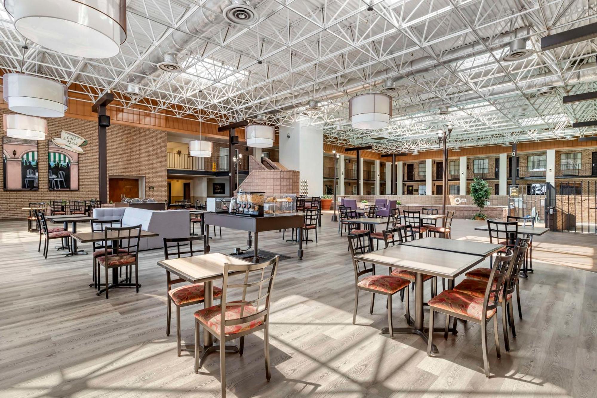 Best Western Of Alexandria Inn & Suites & Conference Center Buitenkant foto