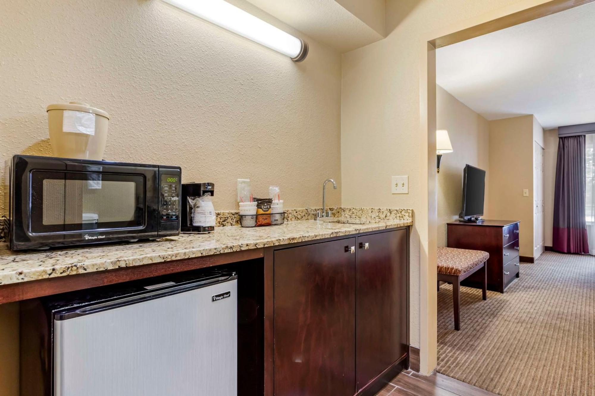 Best Western Of Alexandria Inn & Suites & Conference Center Buitenkant foto